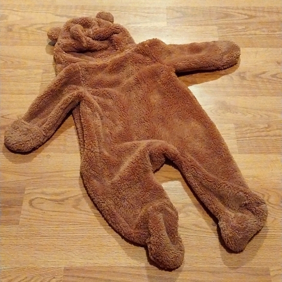 Carter's Fuzzy Bear Suit 9m - Picture 7 of 7